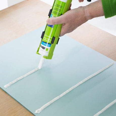 Illbruck sp350 high tack pro klæbende fugemasse | hvid | 310ml - sp350396592