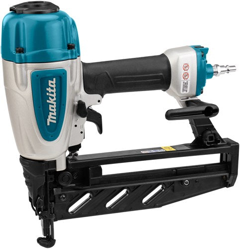 Makita af601 mini brad sømpistol 6,4 cm på trykluft i kuffert - af601