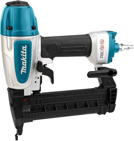 Makita at638a 8 bar hæftemaskine (smal krone) i kuffert, med olie - at638a