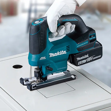 Makita djv184z | akku stiksav | 18v | d-håndtag | uden batterier og oplader | i æske - djv184z