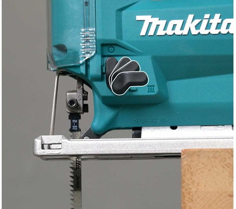 Makita djv186z | akku stiksav | 18v | d-håndtag | uden batterier og oplader | i æske - djv186z