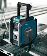Makita mr006gz | byggeradio | fm am bluetooth | krop | uden batterier og oplader, i æske - mr006gz