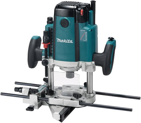 Makita rp2302fc04 | 230 v router | i æske | med tilbehørssæt