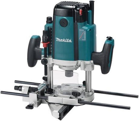 Makita rp2303fc04 | router | 230v | i æske, med tilbehørssæt