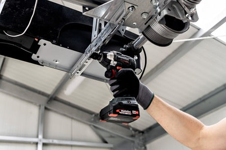 Metabo SSW 18 LT 300 BL Akku slagnøgle | 18 v | 300nm | i x, uden batteripakker og oplader - 602398840