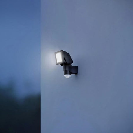 Steinel sensor LED udendørs spotlight ls 150 s sort med bevægelsesdetektor - 052546