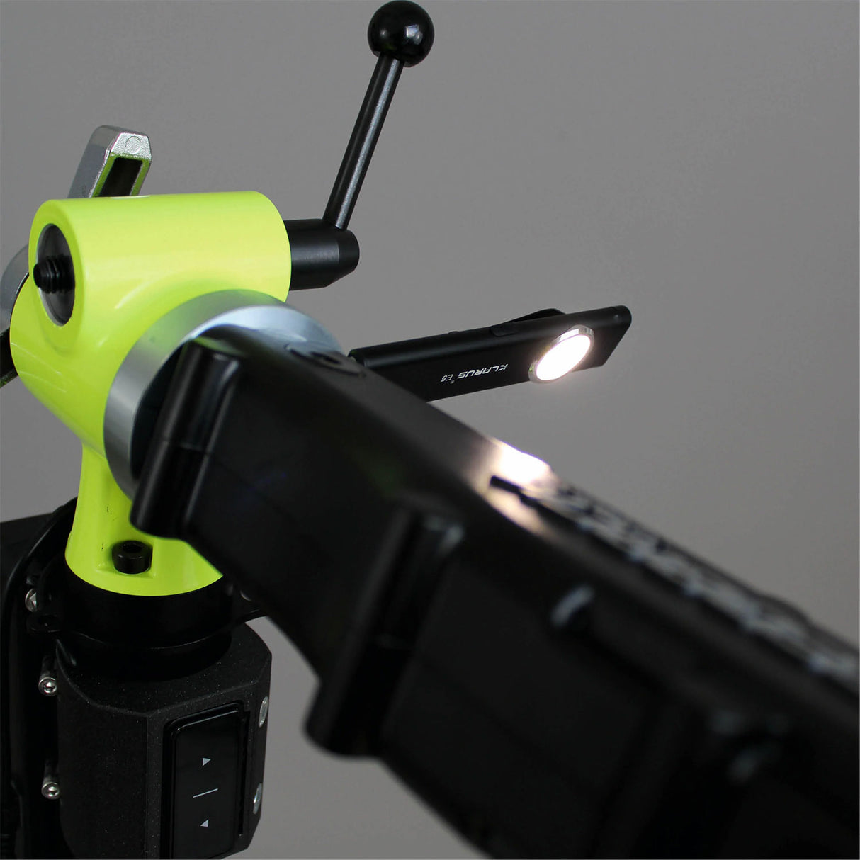 X10 LED-lampe til mobilassistent