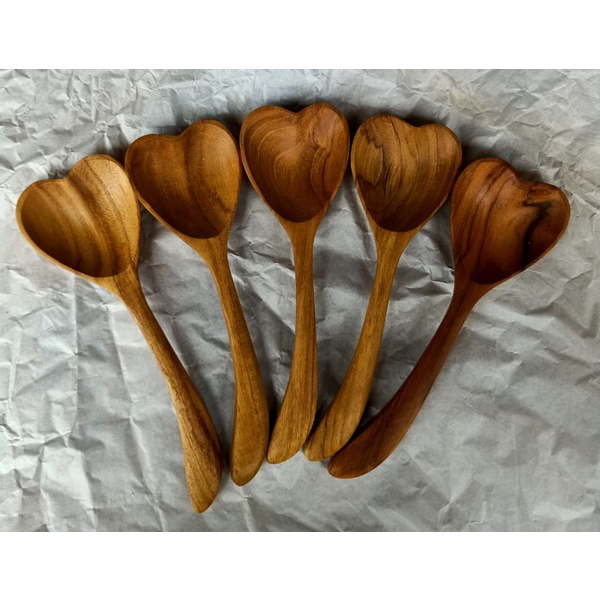 Papoose legetøj papoose legetøj teak hjerte skeer 6 pc